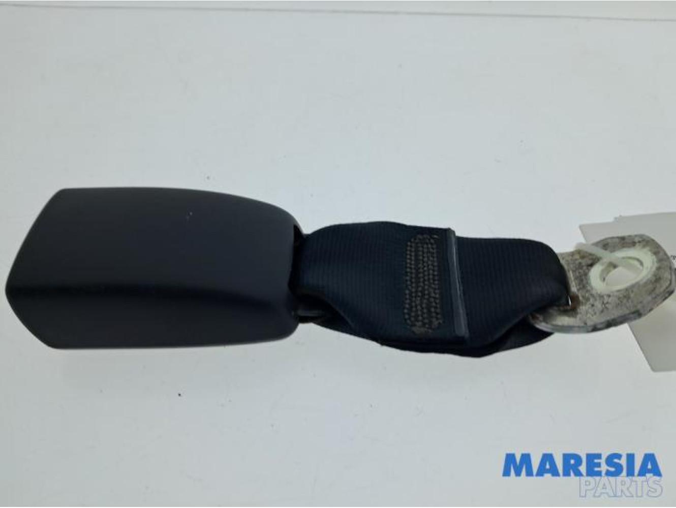 Peugeot - 107 - Insertion ceinture de sécurité arrière gauche