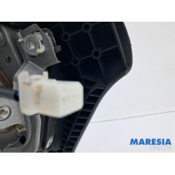Peugeot - 107 - Left airbag (steering wheel)