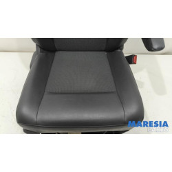 Opel - Vivaro - Seat, right