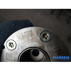 Renault - Clio - Camshaft sprocket