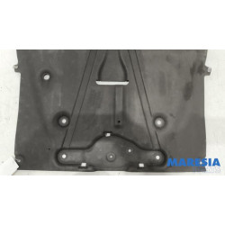 Renault - Captur - Engine protection panel