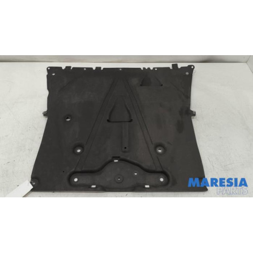 Renault - Captur - Engine protection panel