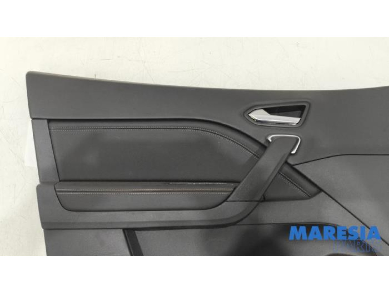 Renault - Captur - Door trim 4-door, front left