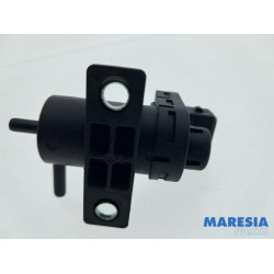 Renault - Clio - Turbo pressure regulator