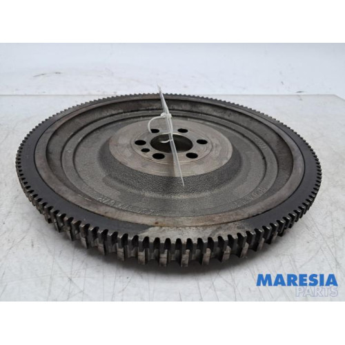 Renault - Clio - Flywheel