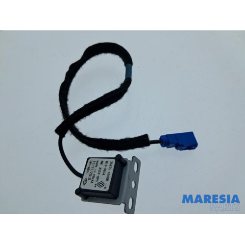 Renault - Espace - GPS Antenne