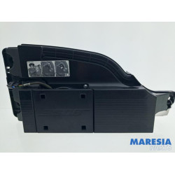 Renault - Espace - Subwoofer
