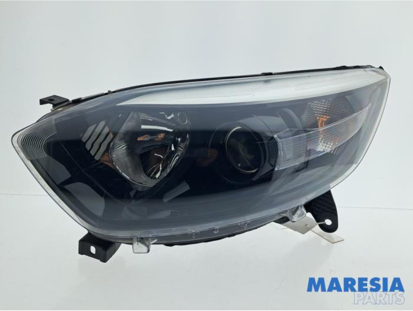 Renault - Captur - Scheinwerfer links