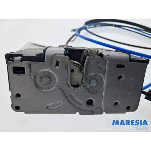 Fiat - Ducato - Sliding door lock mechanism, right
