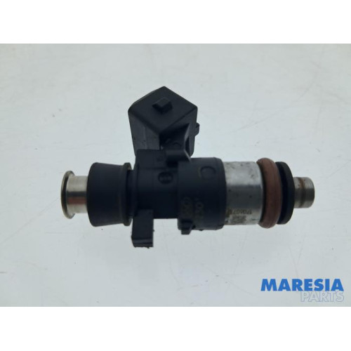 Fiat - 500L - Injector (benzine injectie)
