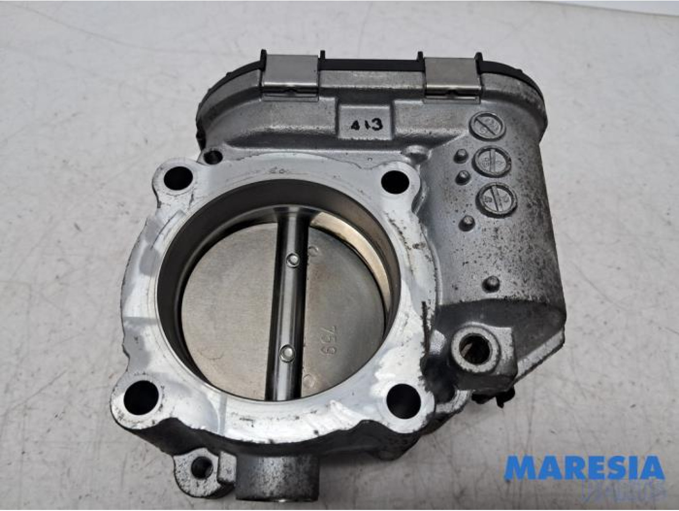 Fiat - 500L - Throttle body