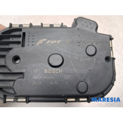 Fiat - 500L - Throttle body