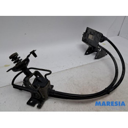 Fiat - Ducato - Spare wheel lift mechanism