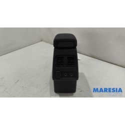 Renault - Captur - Middle console
