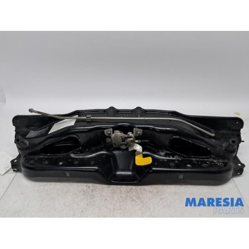 Fiat - Ducato - Lock plate