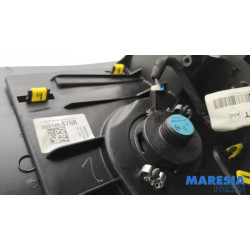 Renault - Captur - Middle console