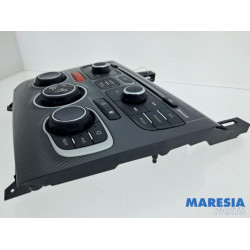 Citroen - C4 - Multi-media control unit