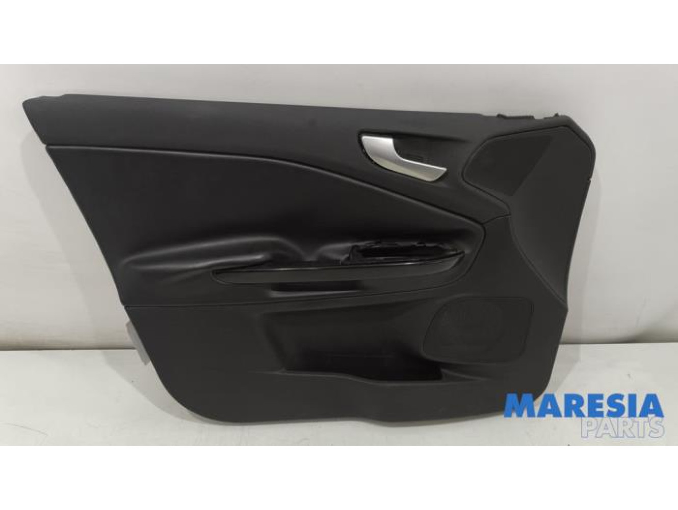 Alfa Romeo - Giulietta - Door trim 4-door, front left