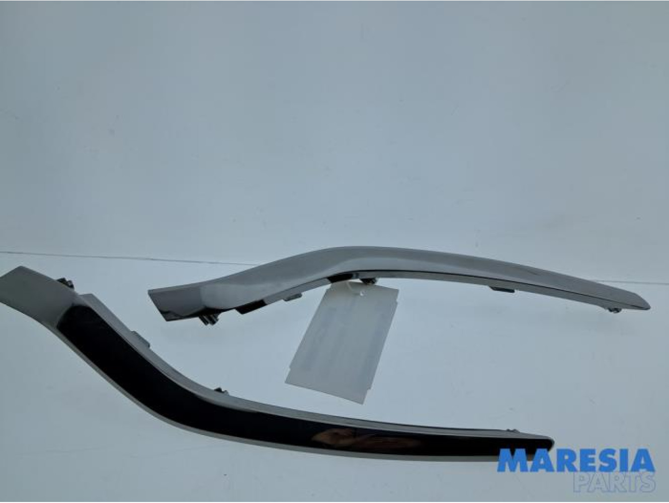 Renault - Captur - Decorative strip