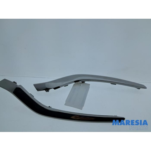 Renault - Captur - Decorative strip