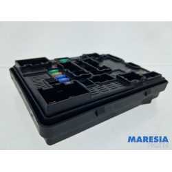 Renault - Captur - Fuse box