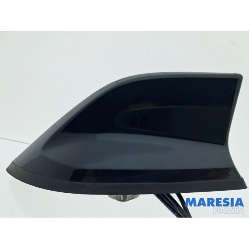 Renault - Captur - Antenne
