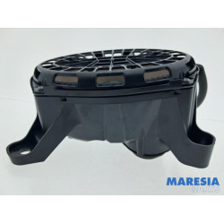 Renault - Captur - Subwoofer