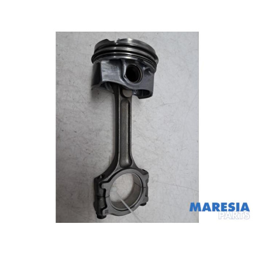 Renault - Twingo - Connecting rod