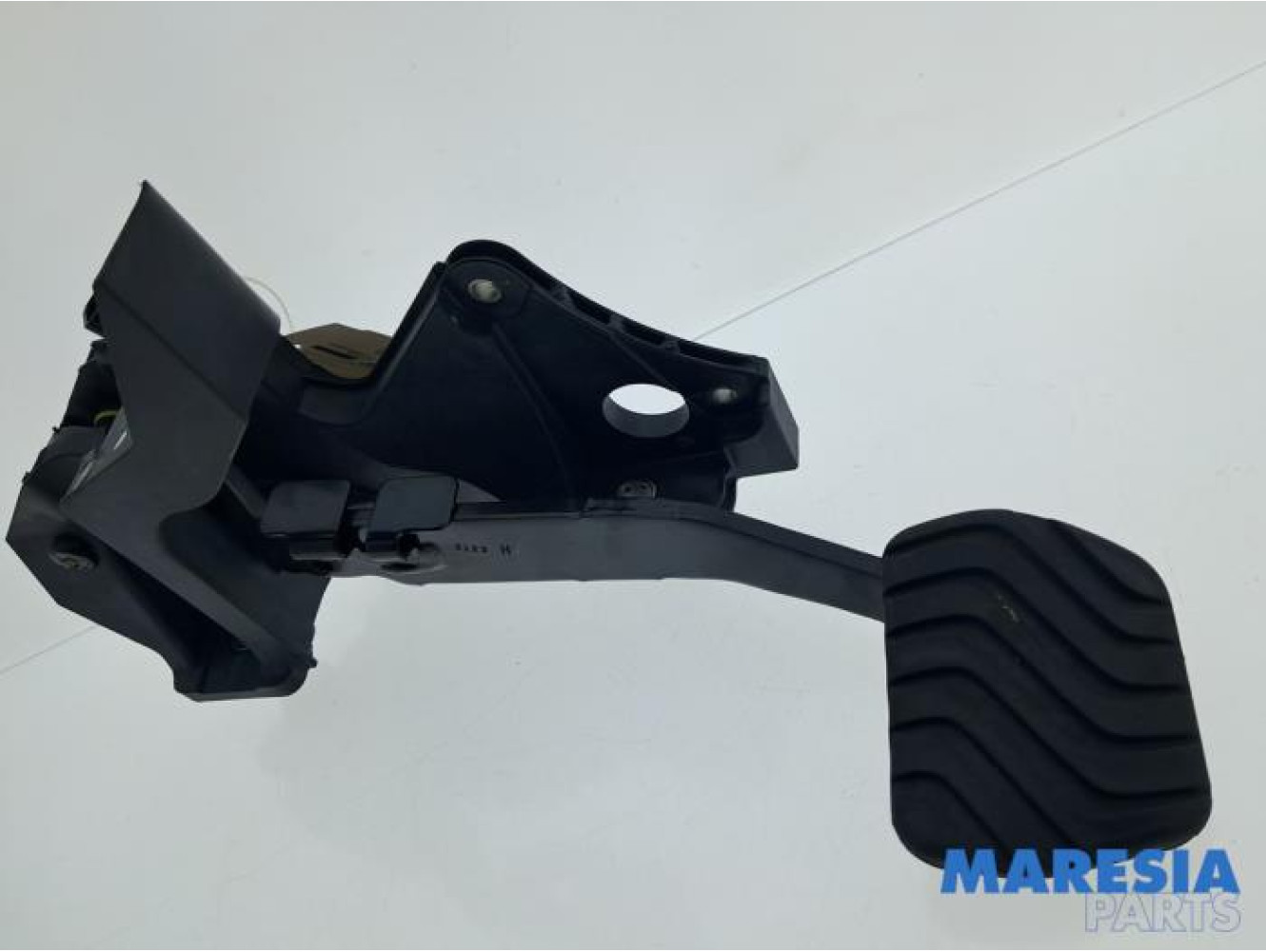 Renault - Captur - Brake pedal