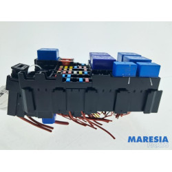 Renault - Captur - Fuse box