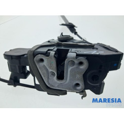 Renault - Captur - Door lock mechanism 4-door, front left