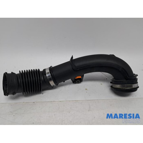 Renault - Captur - Air intake hose
