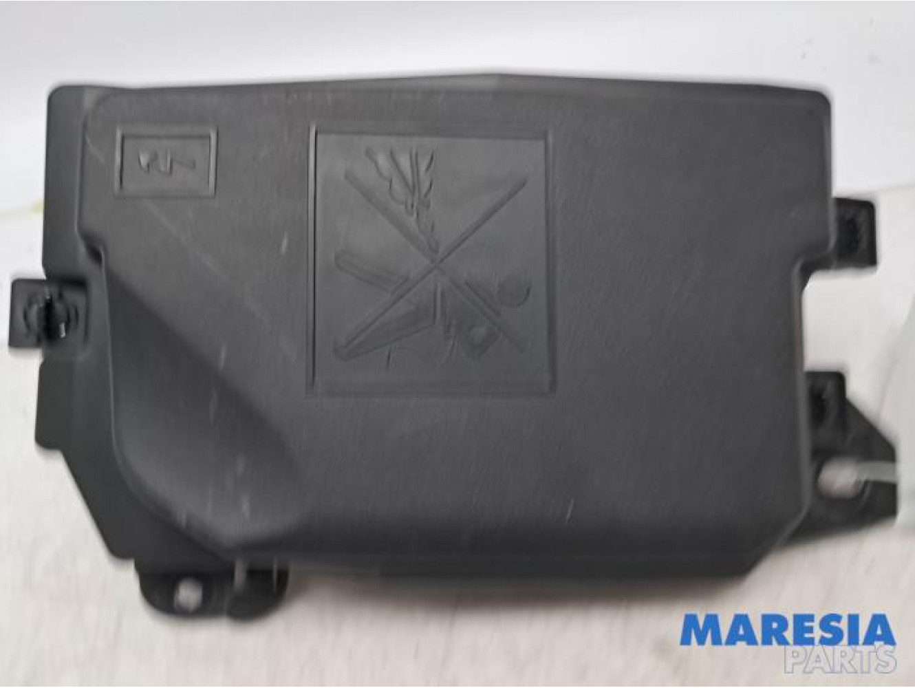 Renault - Captur - Fuse box