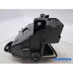 Renault - Captur - Fuse box