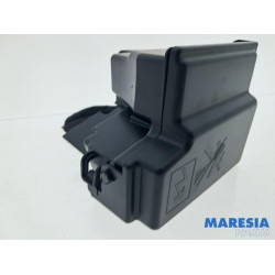Renault - Captur - Fuse box
