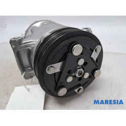 Renault - Captur - Air conditioning pump