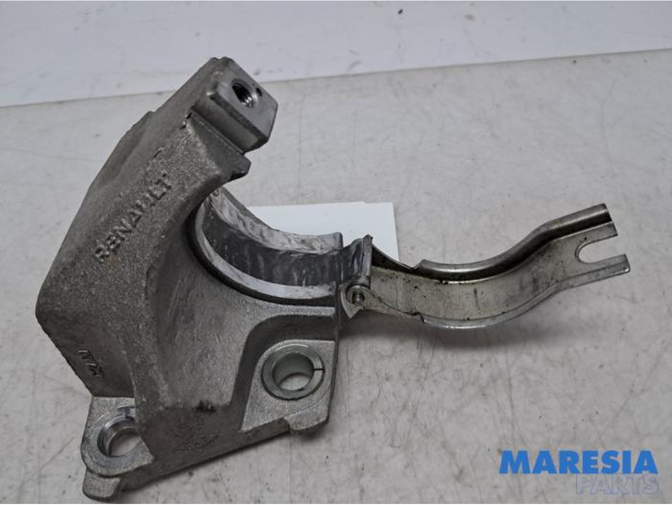 Renault - Captur - Engine mount