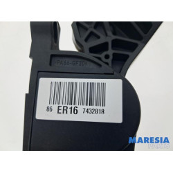 Citroen - C4 - Accelerator pedal