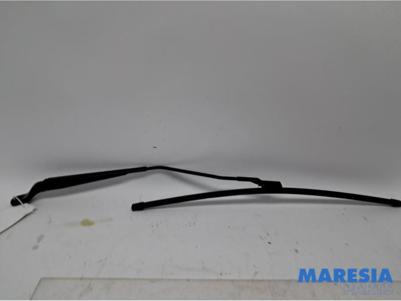 Renault - Captur - Front wiper arm