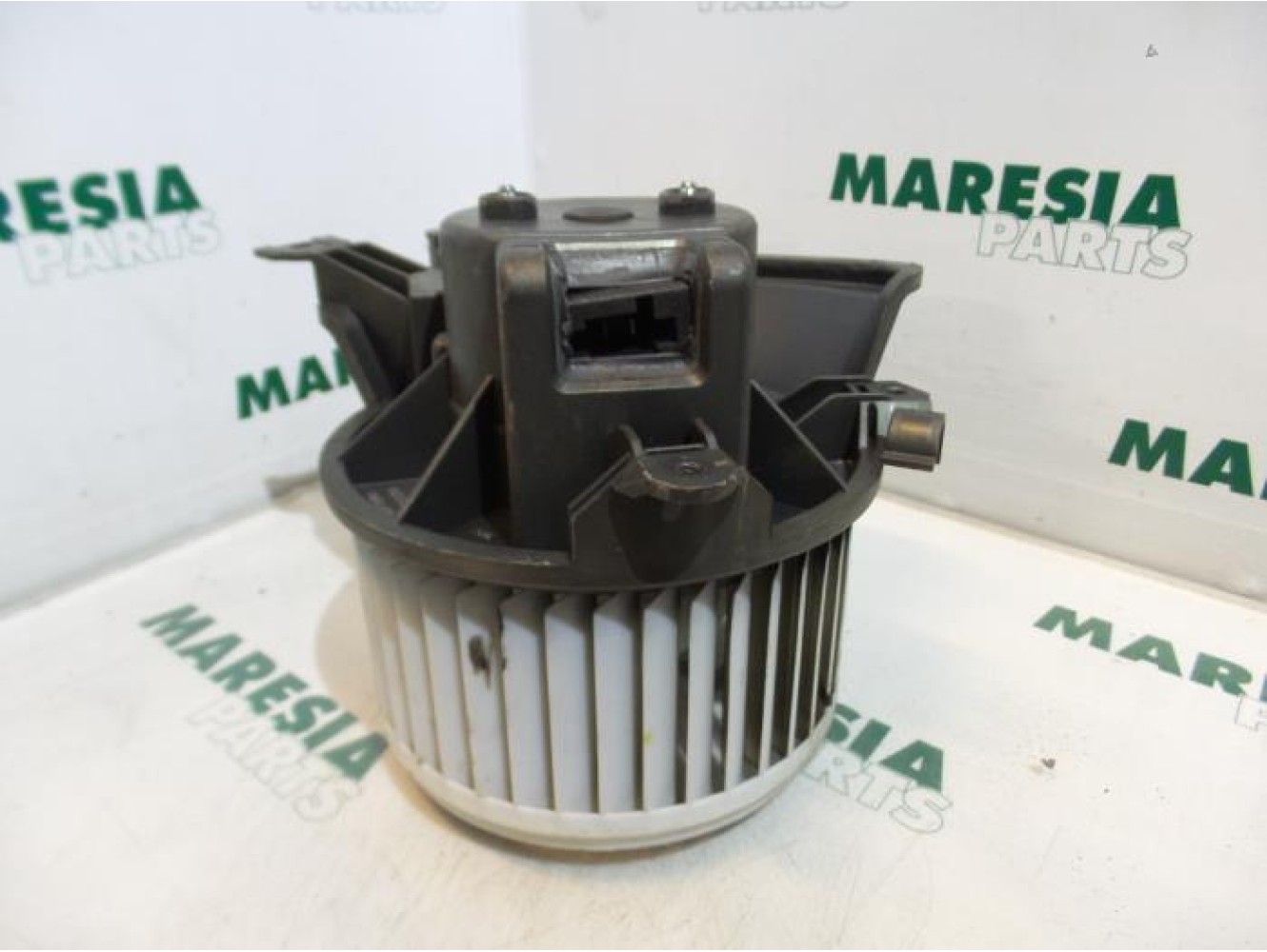 Fiat - Fiorino - Heating and ventilation fan motor