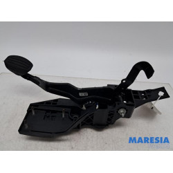 Citroen - Berlingo - Brake pedal