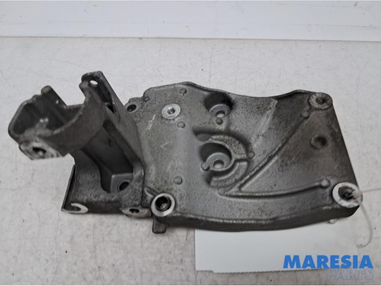 Citroen - Berlingo - Air conditioning bracket