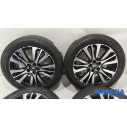 Renault - Captur - Sportvelgenset + banden