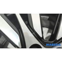 Renault - Captur - Sportvelgenset + banden