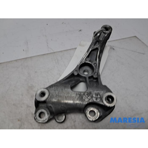 Peugeot - 5008 - Air conditioning bracket