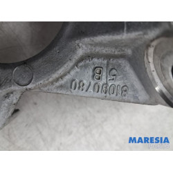Peugeot - 5008 - Engine mount