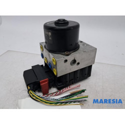 Peugeot - 206 - ABS Pumpe