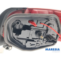Peugeot - 206 - Achterlicht links