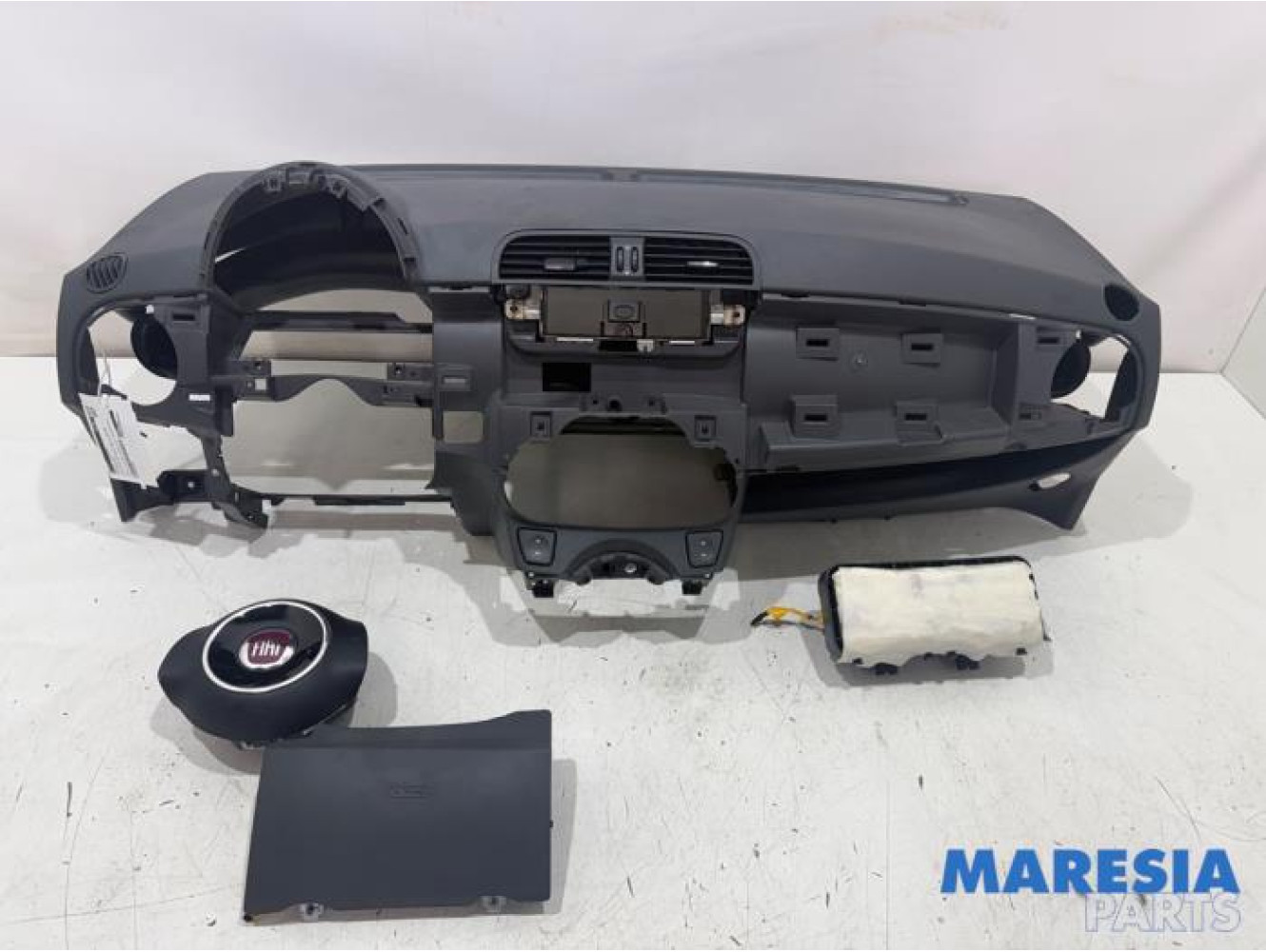 Fiat - 500 - Airbag set + dashboard