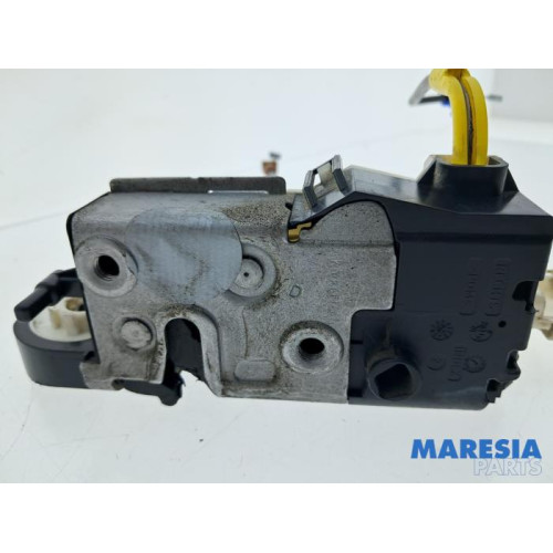 Peugeot - Expert - Minibus/van rear door lock mechanism